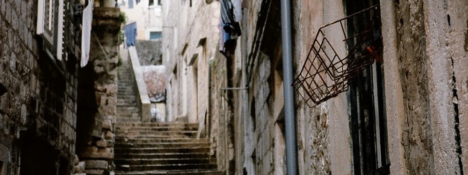 12/05  Dubrovnik, Yugoslavia